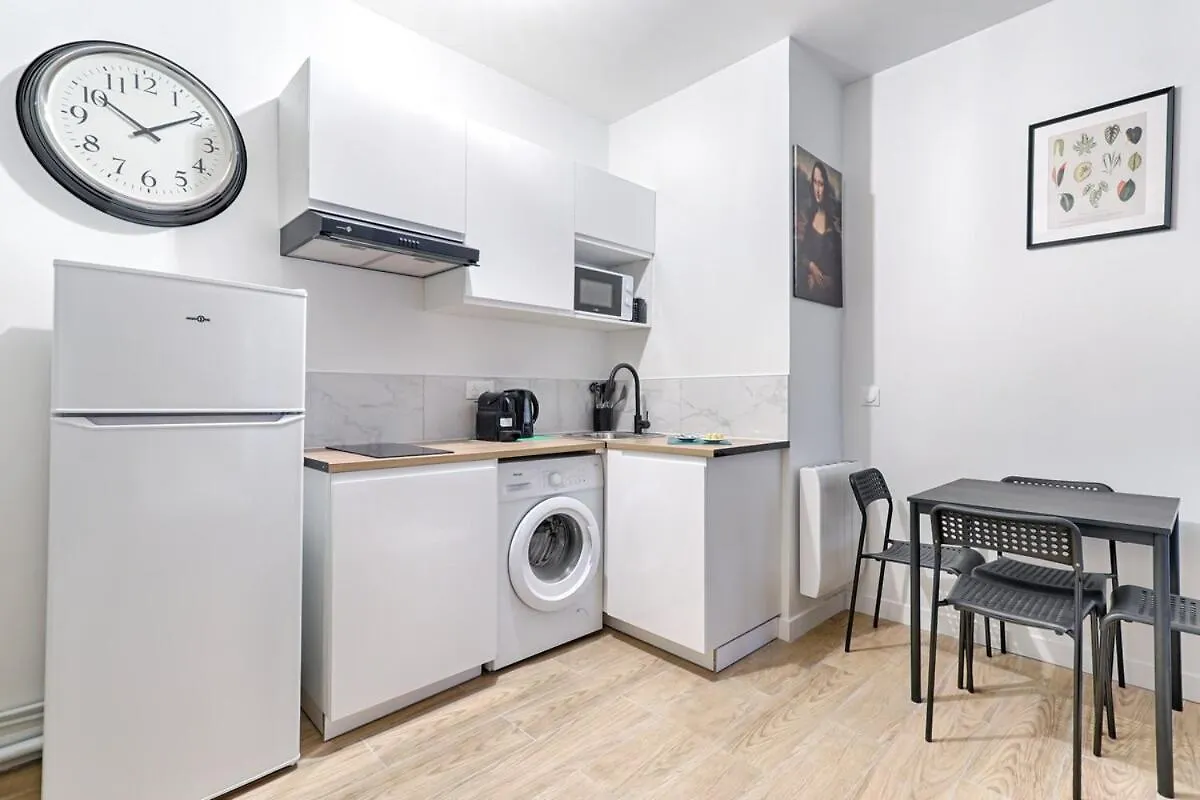 Apartment Appartement De Charme Proche De La Place De La Nation Paris